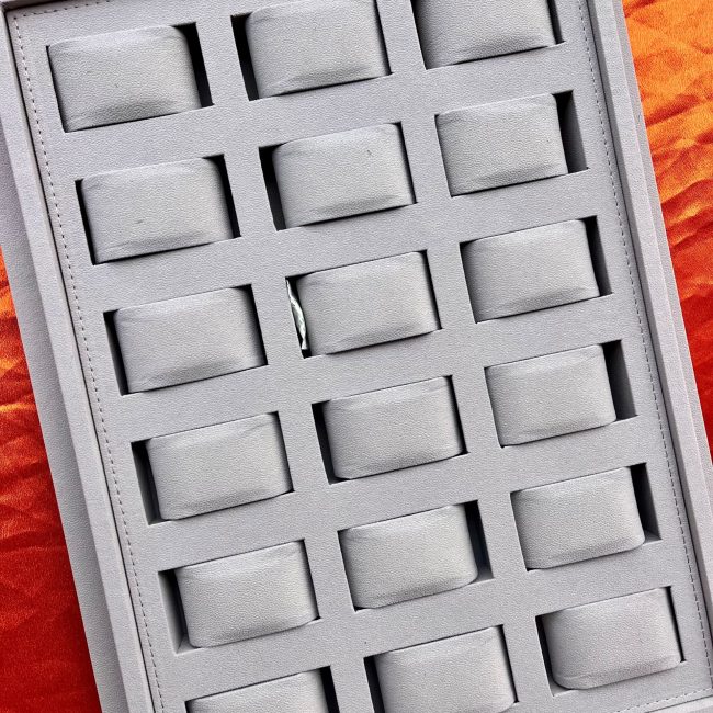 18-Slot Gray Leather Watch Display Tray/Organizer